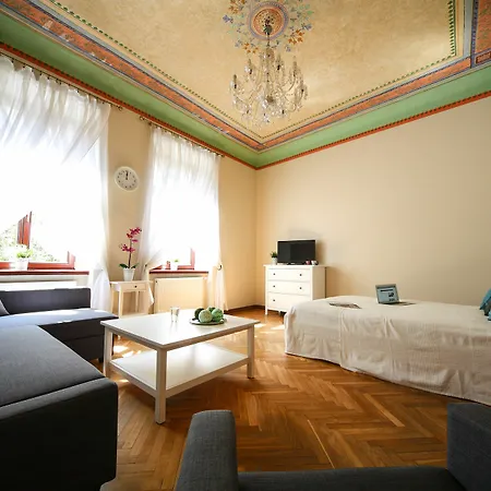 Friendhouse - Old * Krakow
