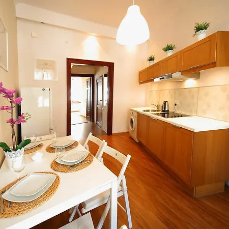 Apartment Friendhouse - Old *